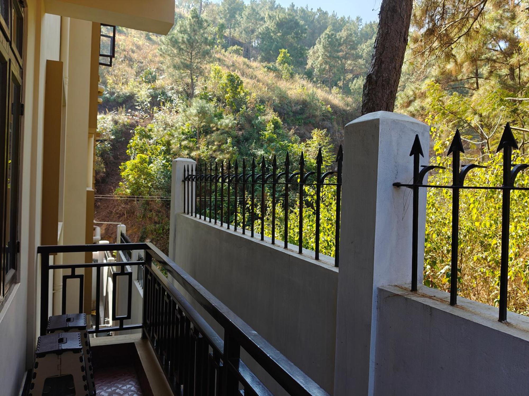 Xtsy Travellers Hostel Shillong Zimmer foto